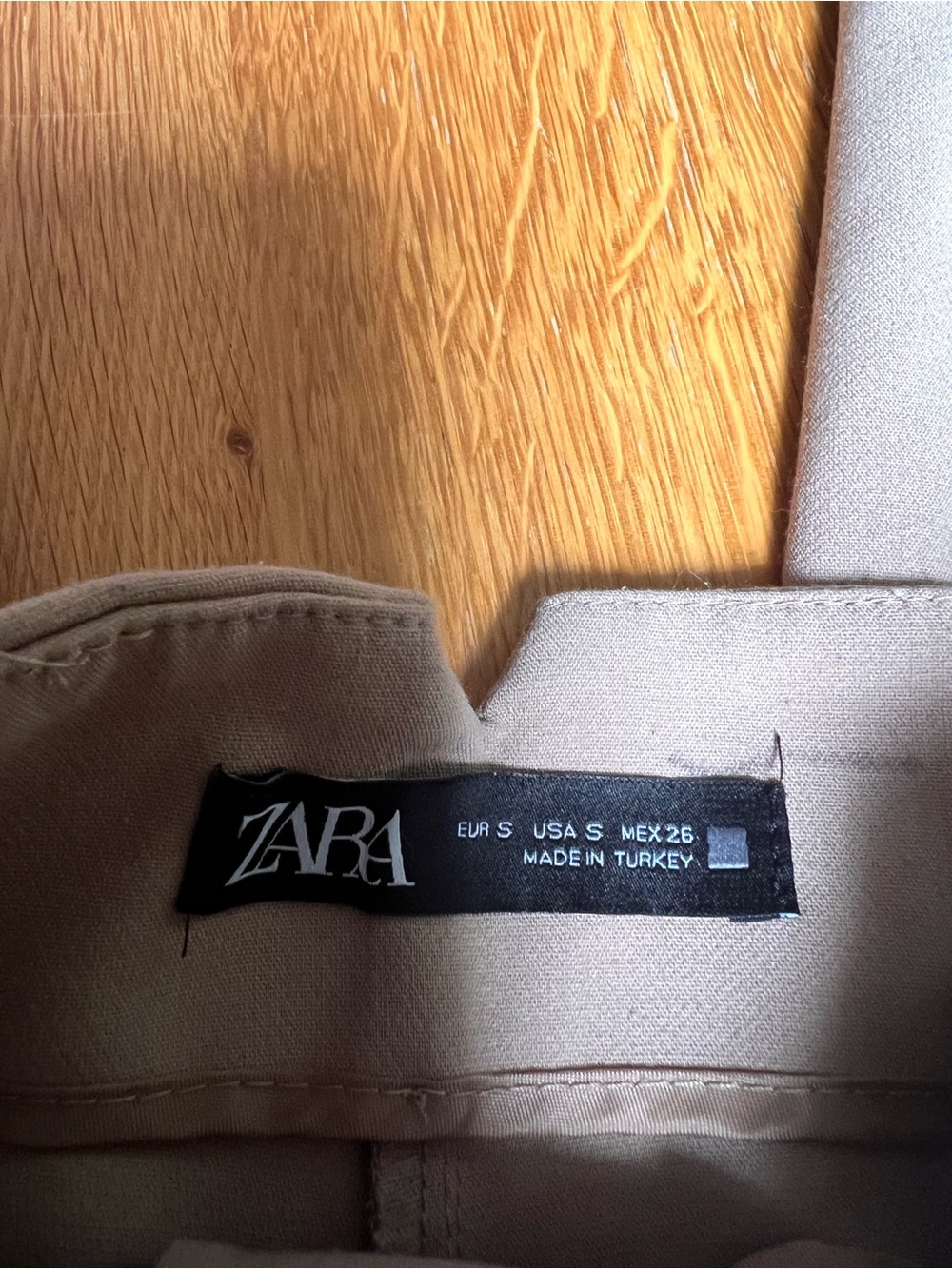Zara High-Waist Slim Tailored Cream-Beige Trousers - Picture 7 of 9